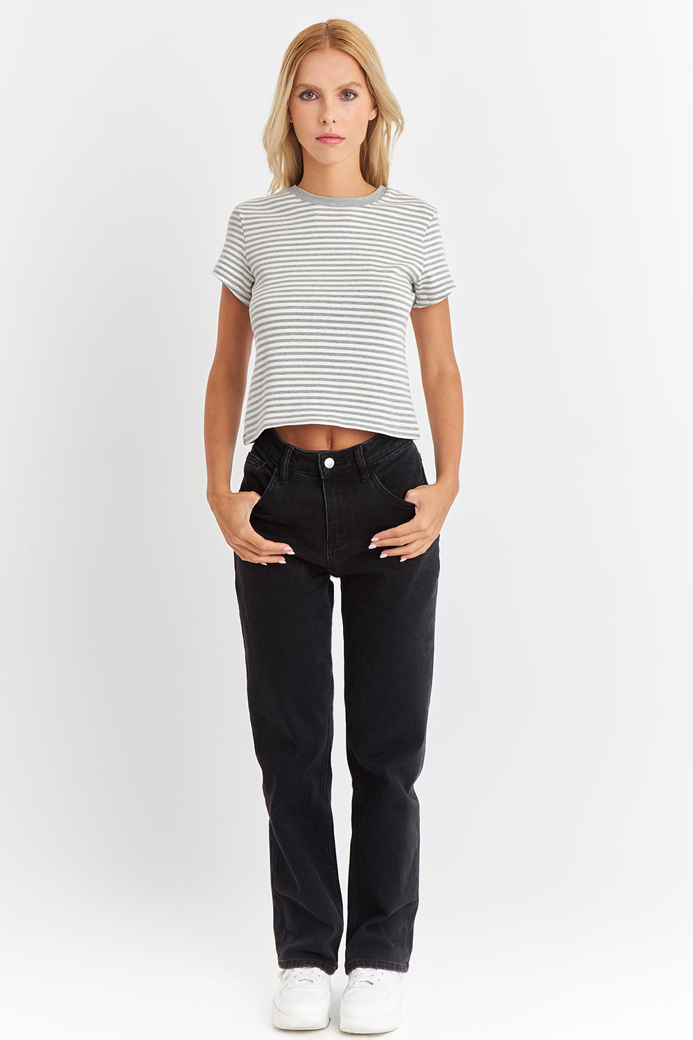Polera Básica Cuello Redondo Líneas Gris Claro