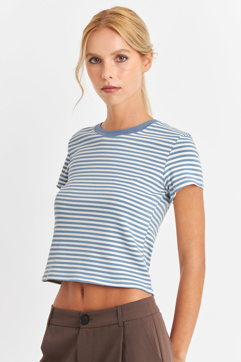 Polera Básica Cuello Redondo Líneas Celeste