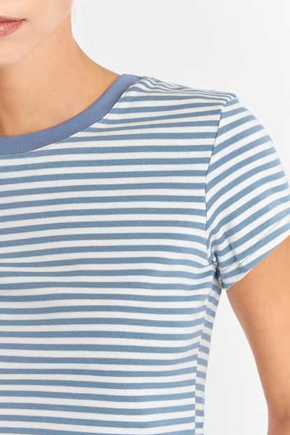 Polera Básica Cuello Redondo Líneas Celeste