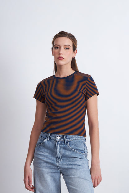 Polera Básica Cuello Redondo Líneas Café