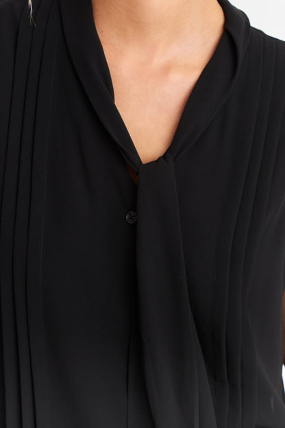 Blusa Cuello Tipo Corbata Negro