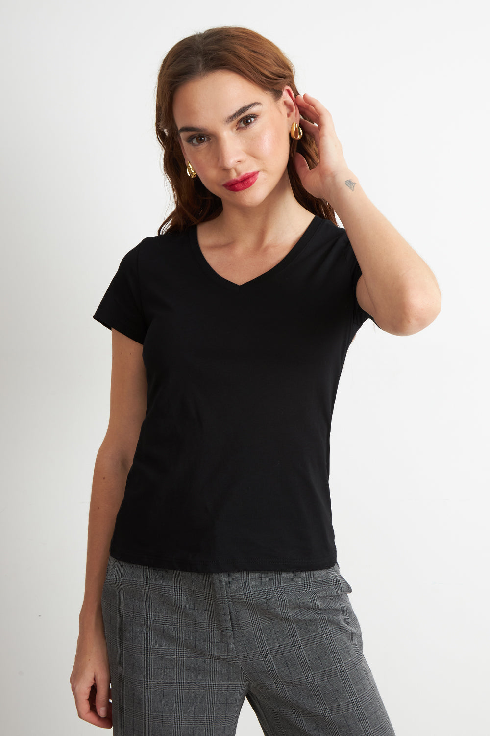 Polera Escote en V Básica Negro