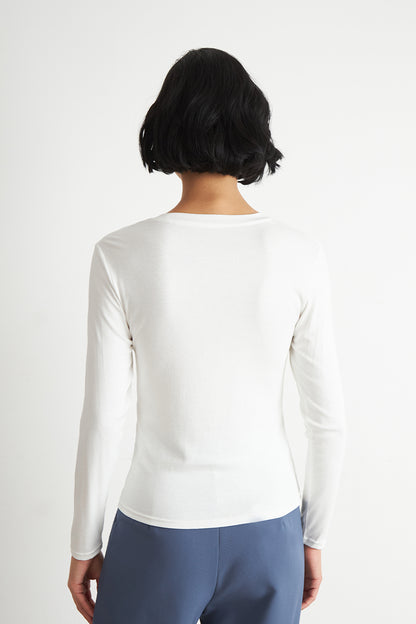 Polera Manga Larga Cuello Redondo Blanca