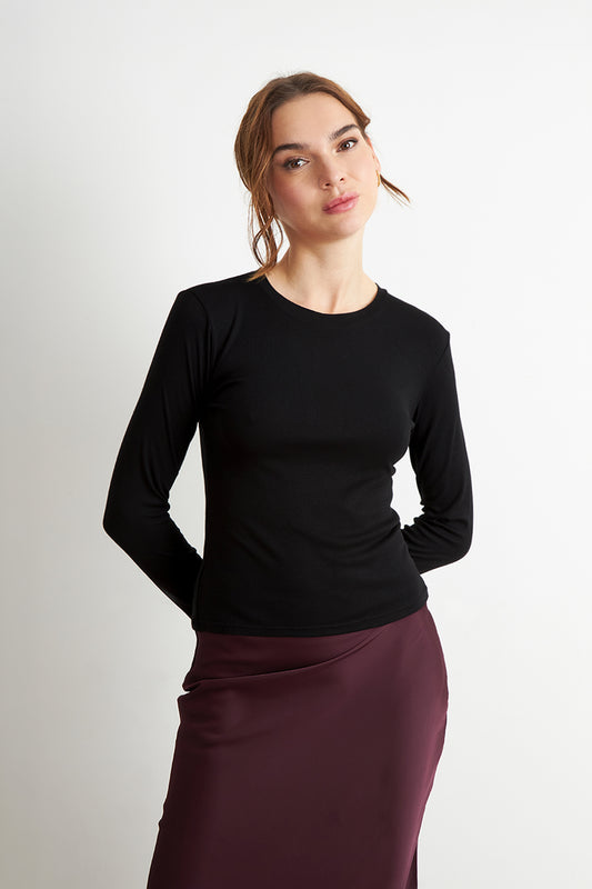 Polera Manga Larga Cuello Redondo Negro