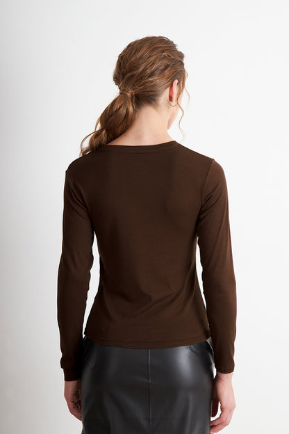 Polera Manga Larga Cuello Redondo Café