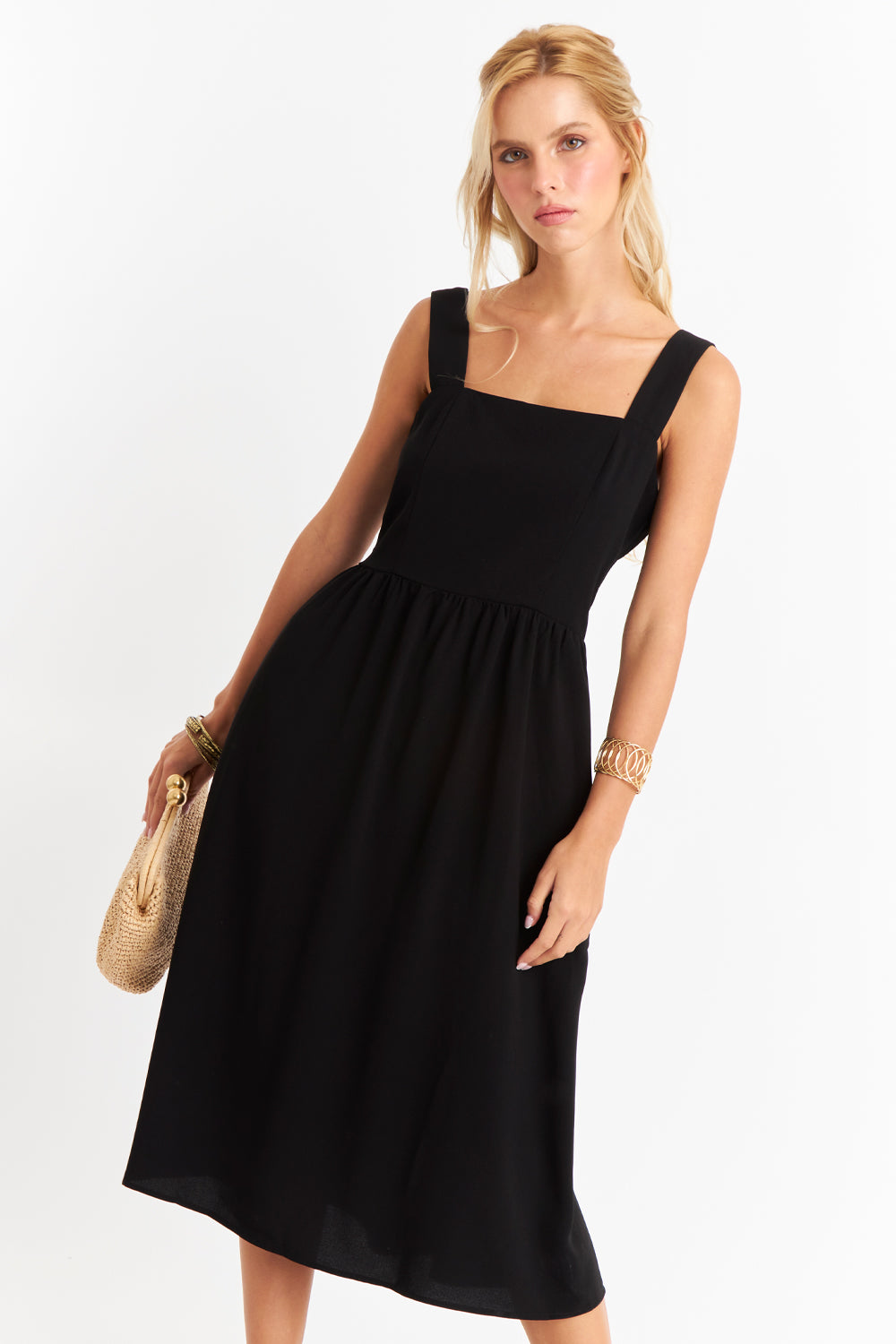 Vestido Escote Cuadrado Negro