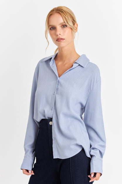 Camisa Botonera Espalda Celeste