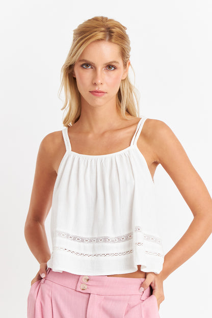 Polera Blanca Detalle de Encaje