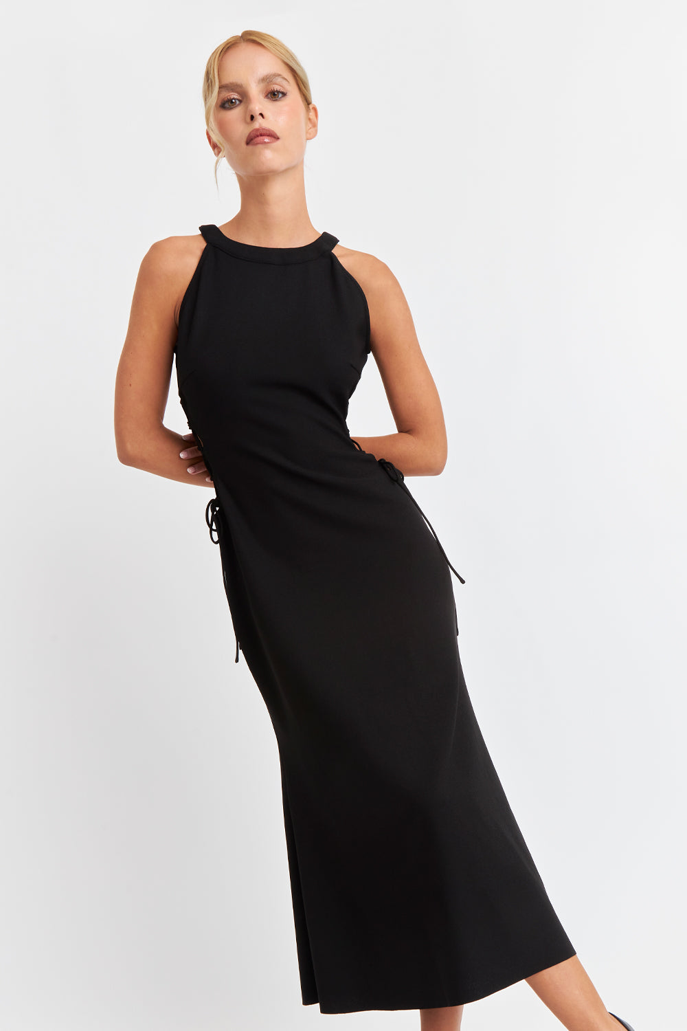 Vestido Ajustado Cut Out Negro