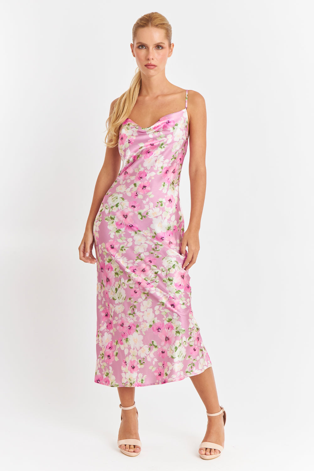 Vestido Tipo Satín Floreado Rosado