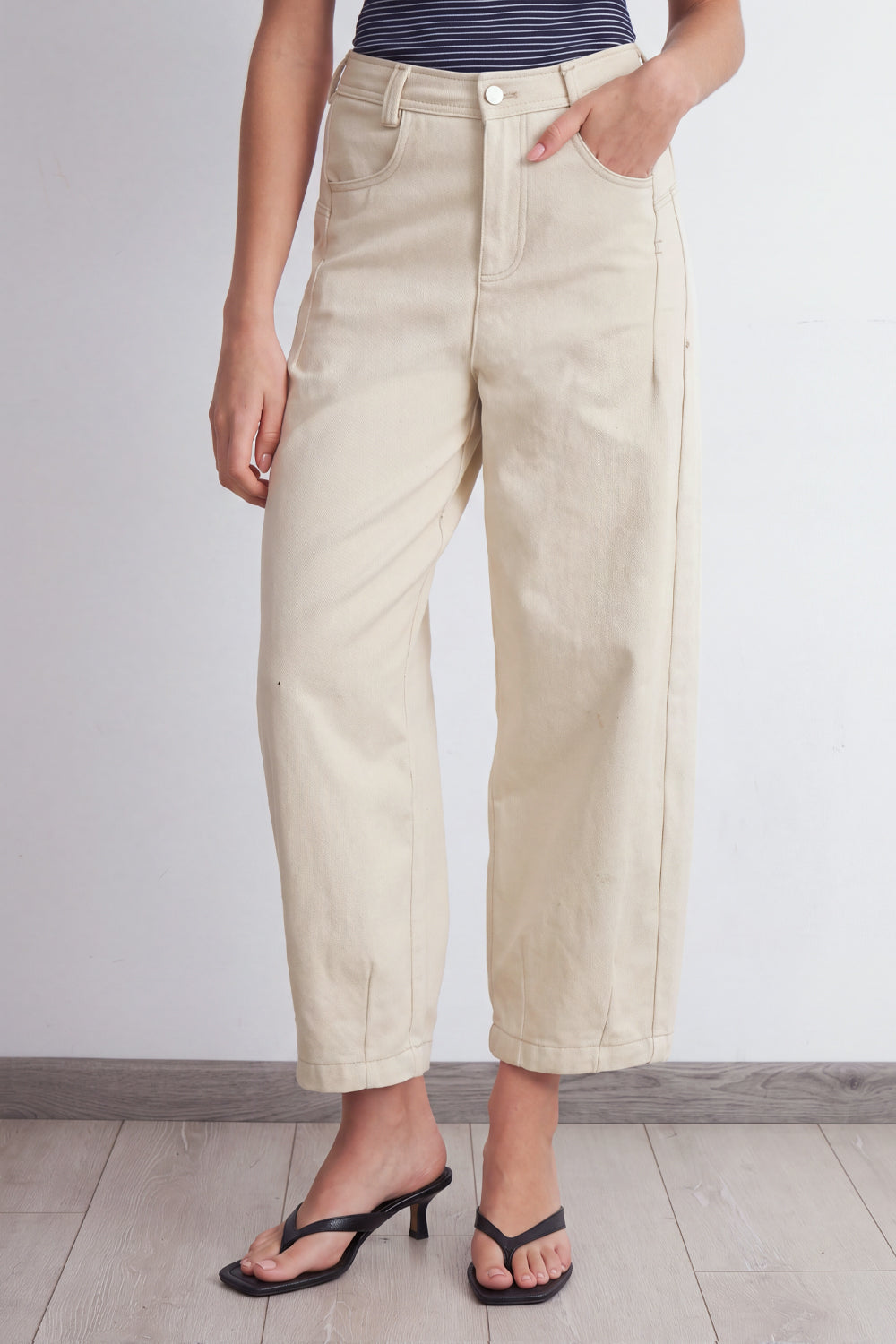 Jeans Corte Barrel Blanco