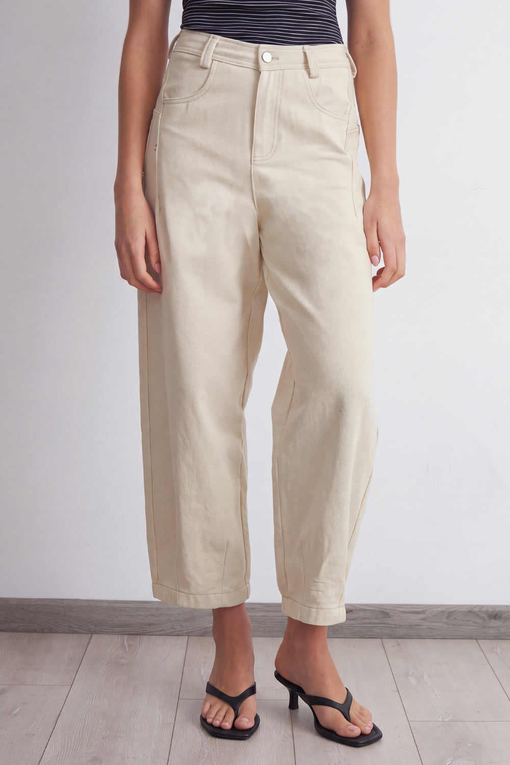 Jeans Corte Barrel Blanco