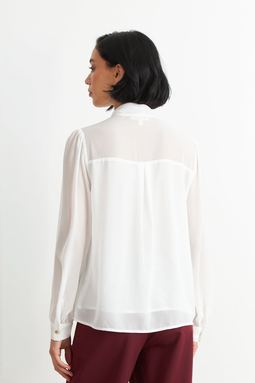 Blusa Manga Larga con Corbatín Blanco