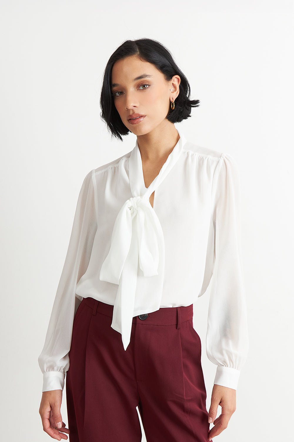 Blusa Manga Larga con Corbatín Blanco