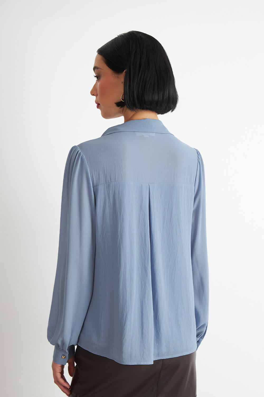 Blusa Manga Larga con Corbatín Celeste