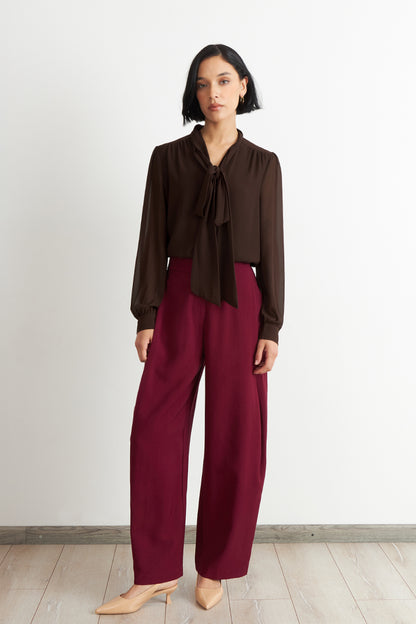 Blusa Manga Larga con Corbatín Café