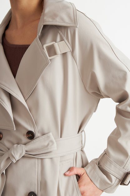 Trench Clásico Doble Botonadura Beige