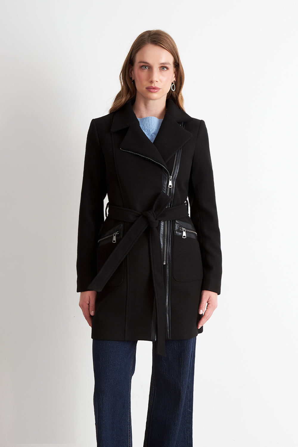 Chaqueta de Paño con Cinturón Negro