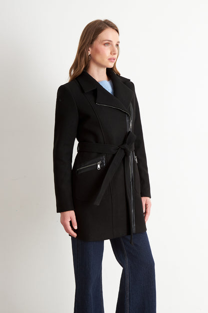 Chaqueta de Paño con Cinturón Negro