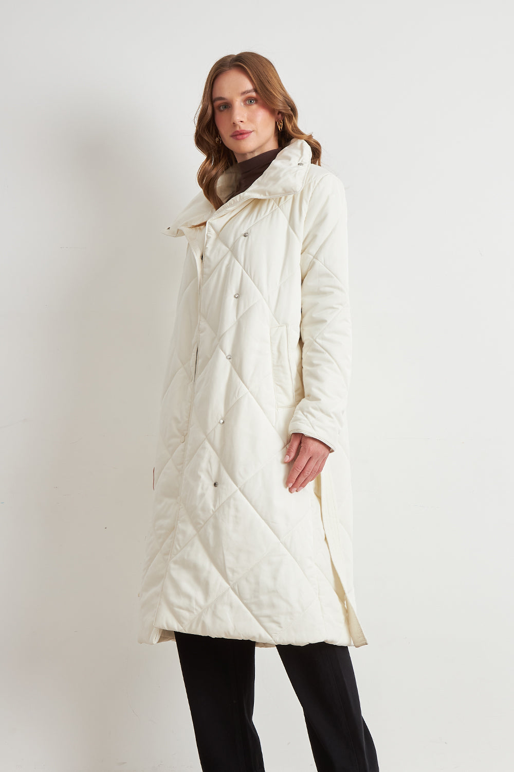 Parka Acolchada con Cinturón Lazo Blanco