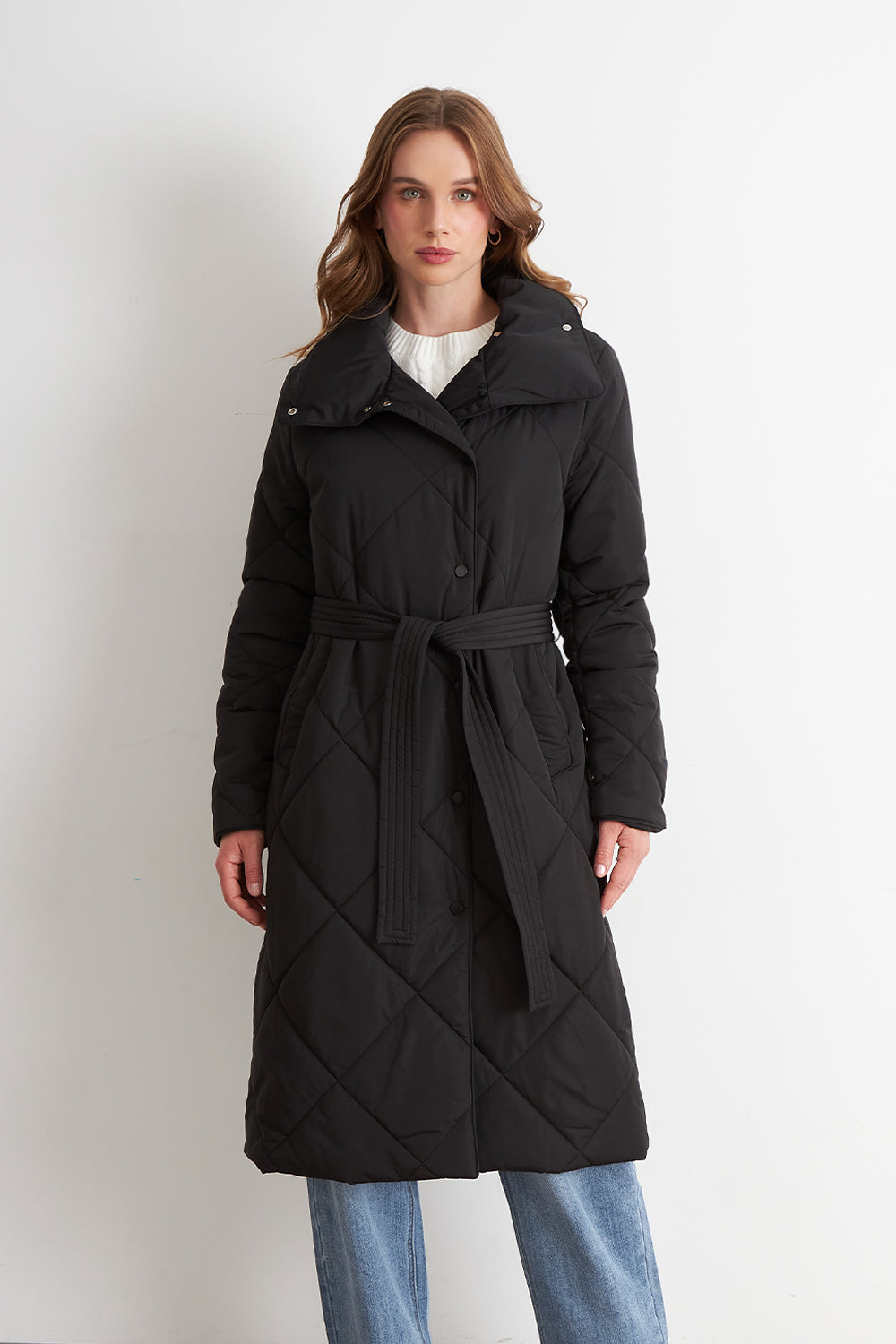Parka Acolchada con Cinturón Lazo Negro