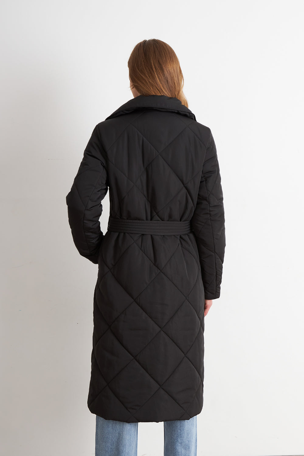 Parka Acolchada con Cinturón Lazo Negro