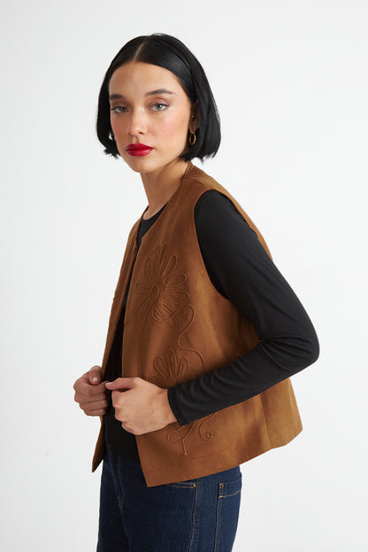 Vest Tipo Gamuza Bordado Khaki