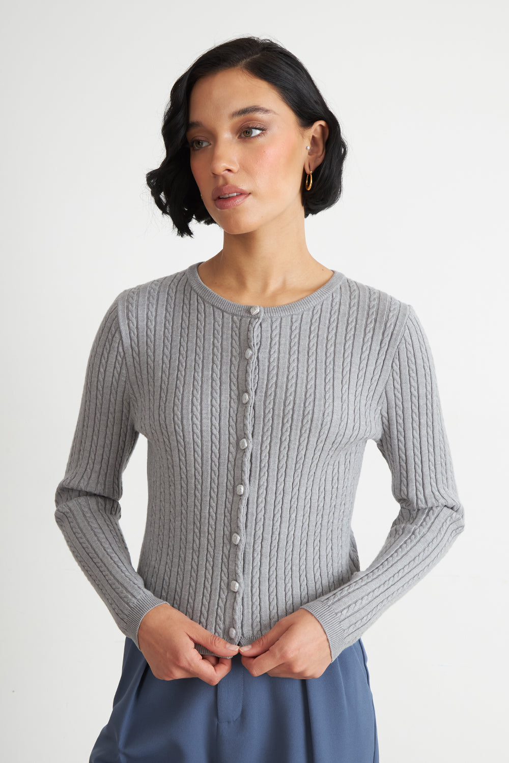 Cárdigan Trenzado Cuello Redondo Gris