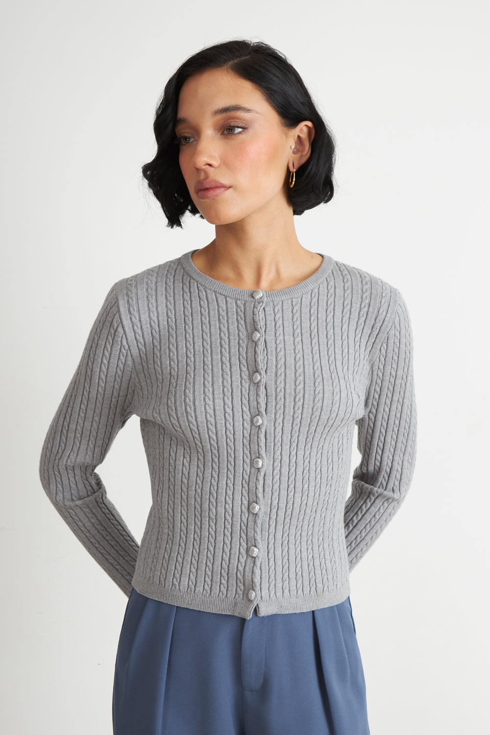 Cárdigan Trenzado Cuello Redondo Gris