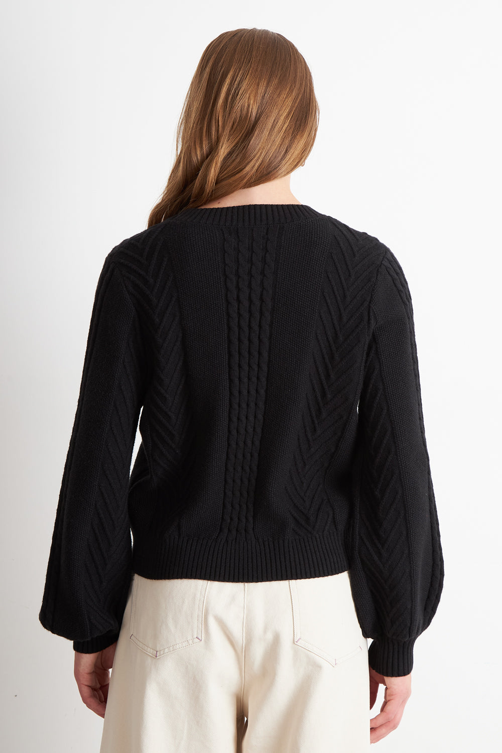 Sweater Trenzado Cuello Redondo Negro