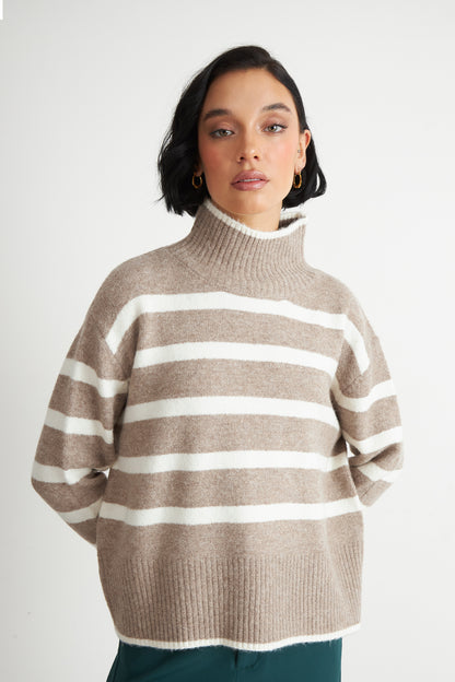 Sweater Cuello Alto Rayas Horizontales Khaki