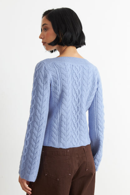 Sweater con Patrón Trenzado Celeste