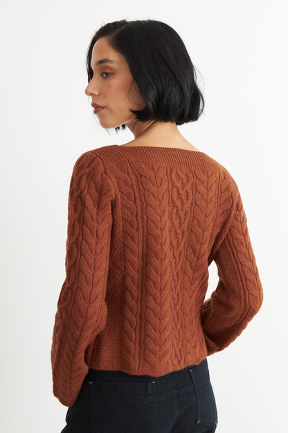 Sweater con Patrón Trenzado Mocca