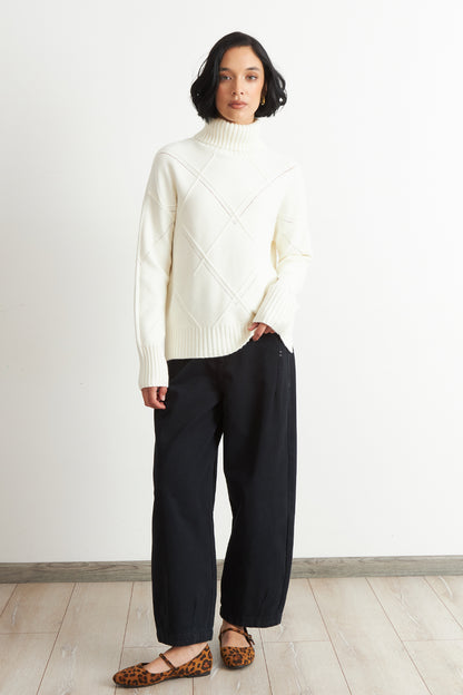 Sweater Cuello Alto Rombos Blanco