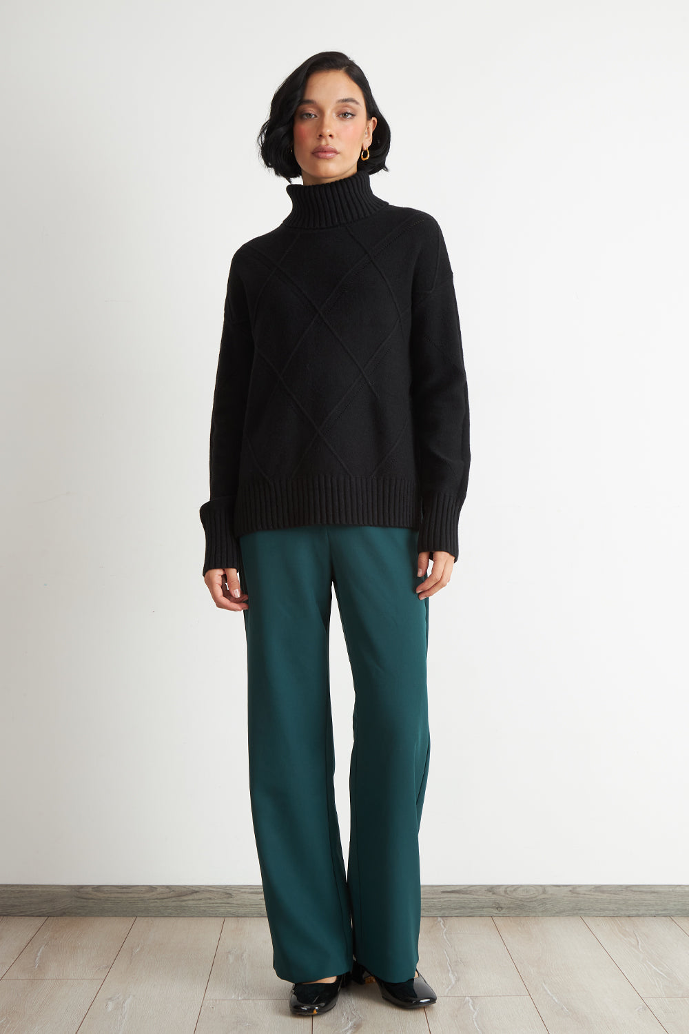 Sweater Cuello Alto Rombos Negro