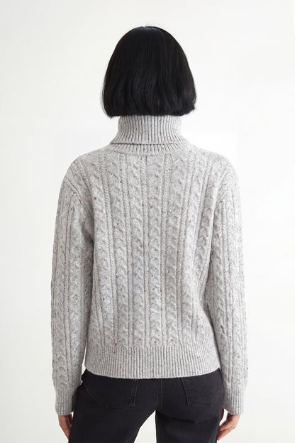 Sweater Trenzado Cuello Alto Gris