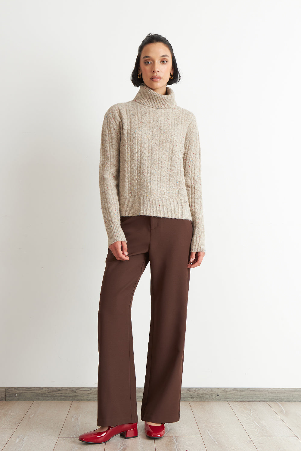 Sweater Trenzado Cuello Alto Camel