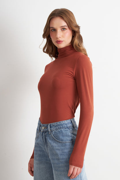 Polera Manga Larga Cuello Alto Óxido