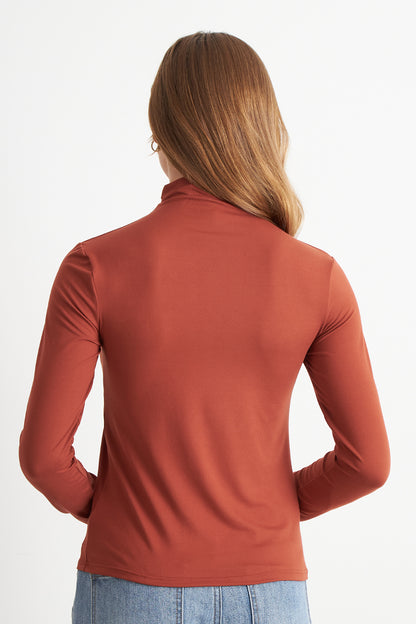 Polera Manga Larga Cuello Alto Óxido
