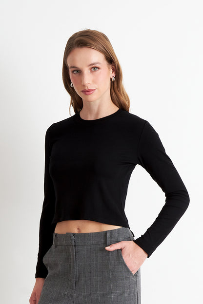 Polera Manga Larga Crop Negro