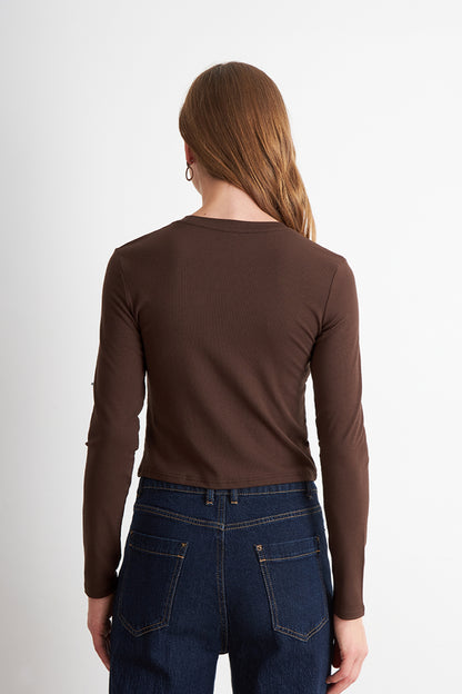 Polera Manga Larga Crop Café