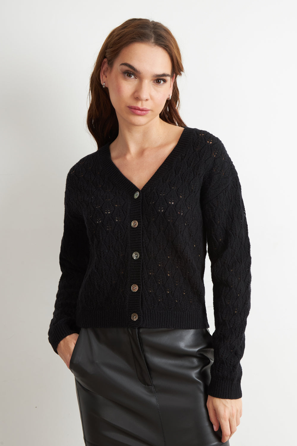 Cárdigan Tejido Calado Cuello V Negro