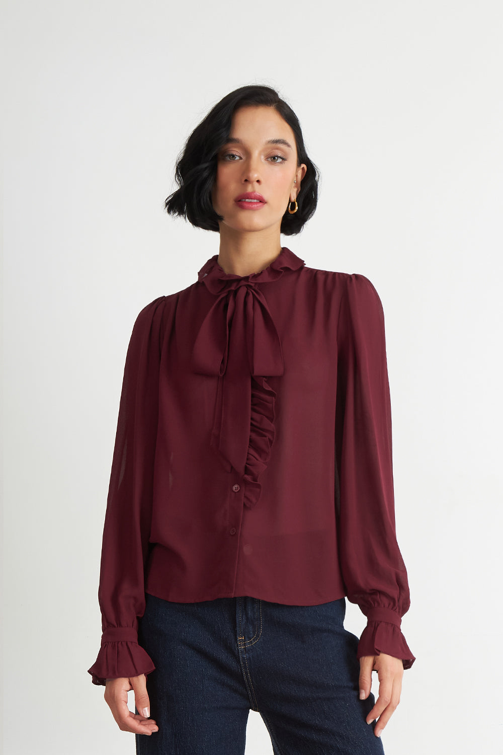 Blusa Corbatín y Vuelos Burdeo