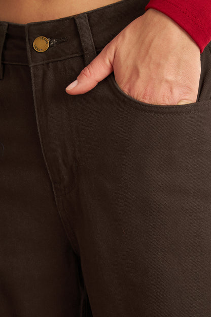 Jeans Rectos Tiro Alto Café