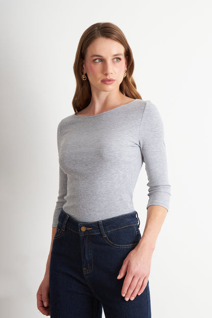 Polera Manga 3/4 Cuello Bote Gris
