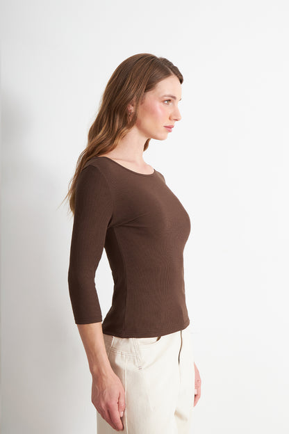 Polera Manga 3/4 Cuello Bote Café