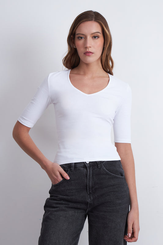 Polera Manga Corta Cuello Tipo U Blanco