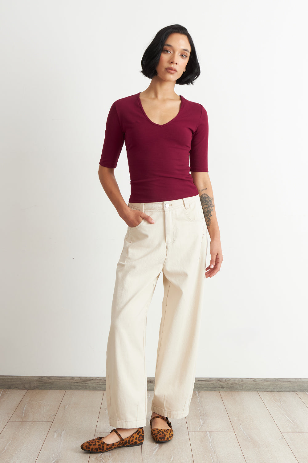 Polera Manga Corta Cuello Tipo U Burdeo