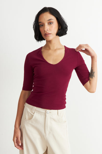 Polera Manga Corta Cuello Tipo U Burdeo