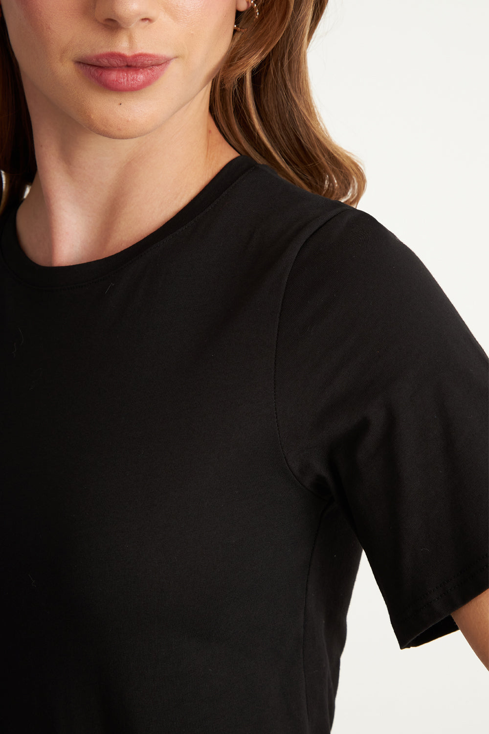 Polera Recta Manga Corta Negro